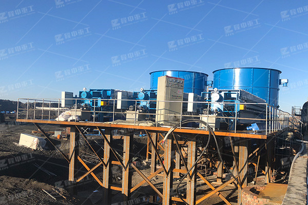 內(nèi)蒙古武川縣3000㎡（尾礦處理）壓濾機(jī)現(xiàn)場已就位